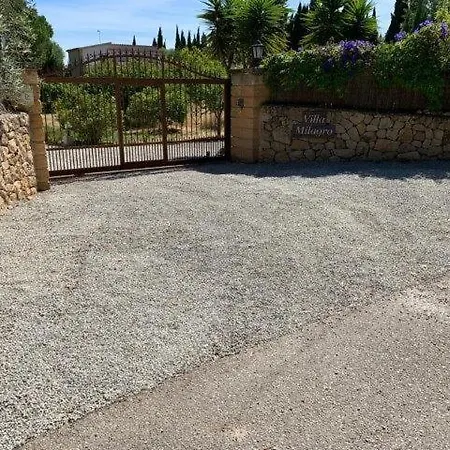 Villa Milagro - 3 Bedroom Style With Pool Near Golf Course/beaches - Air Cond. Pollenca